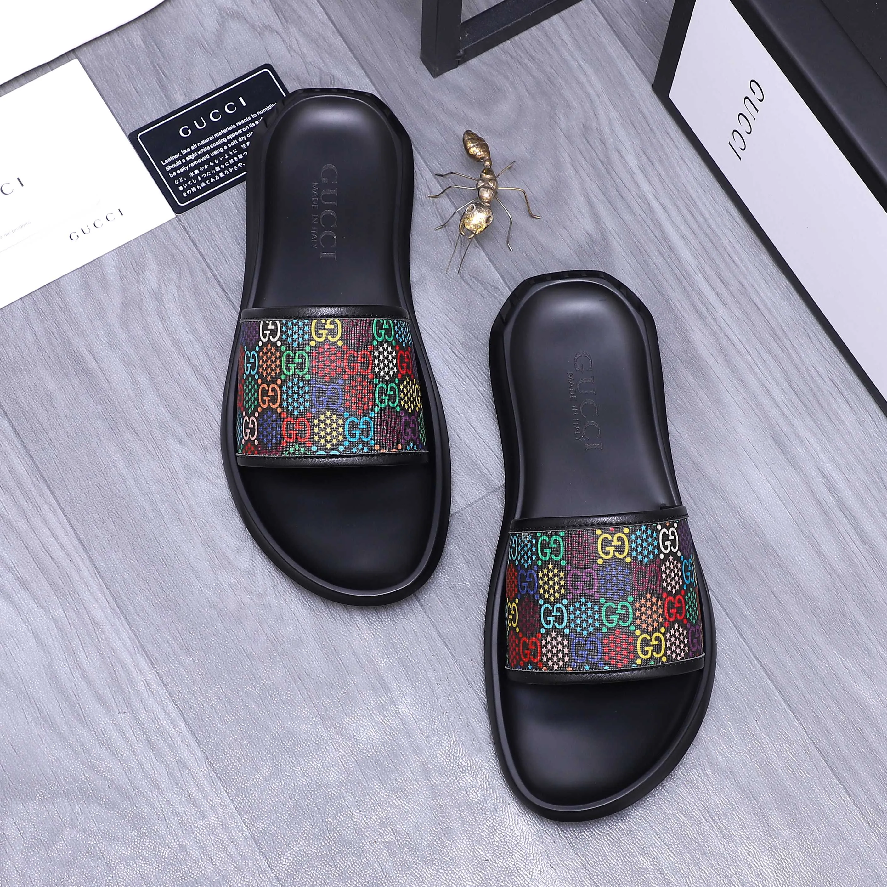 Men's shoes 💰280 Product trademark: GUCCI "Gucci" slippers Regular size: 38-44 (45.46 custom-made, non-returnable) Product materials: Selected cowhide printed upper, instep imitation leather lining, original outsole